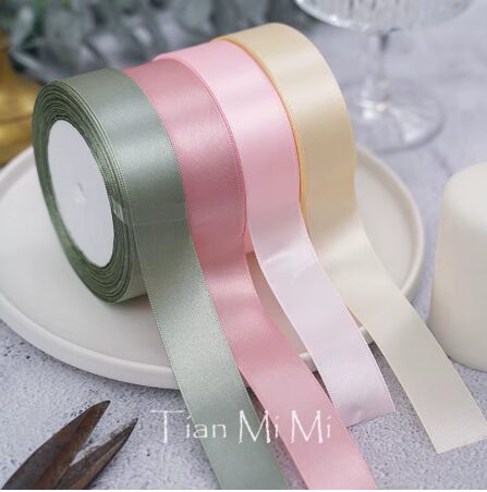 סרט סאטן במבחר עוביים