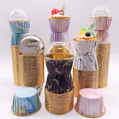 קופסאות קאפקייק עם מכסה במגוון דוג'