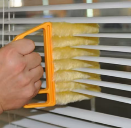 מברשת לניקוי אבק מהתריסים