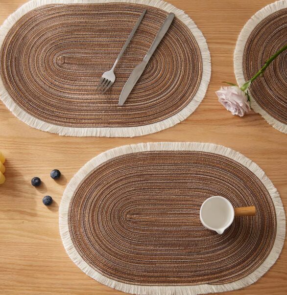 תחתיות אובליות עם פרנזים