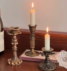 פמוטות בסגנון עתיק